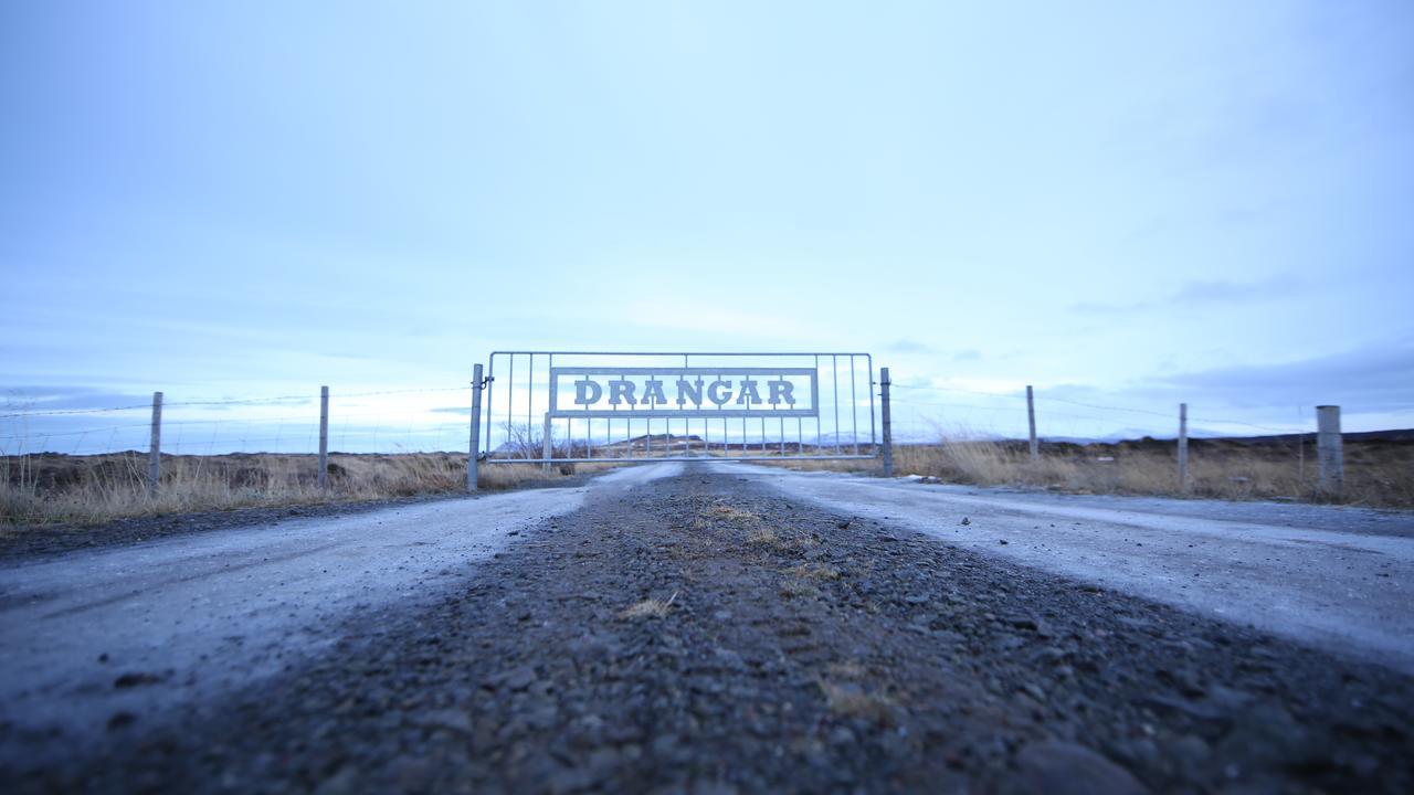 Country * Drangar